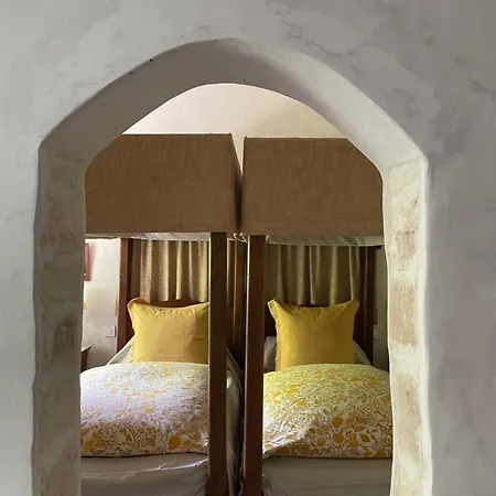 Bed & Breakfast Domaine Du Couvent De Saint Julien 4*