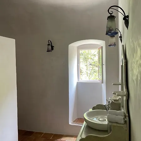 Domaine Du Couvent De Saint Julien Bonifacio (Corsica)