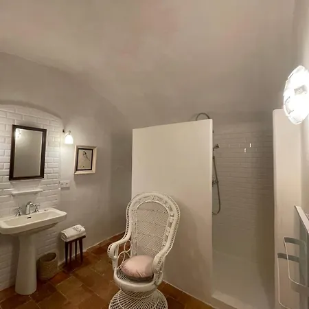 Domaine Du Couvent De Saint Julien 4*