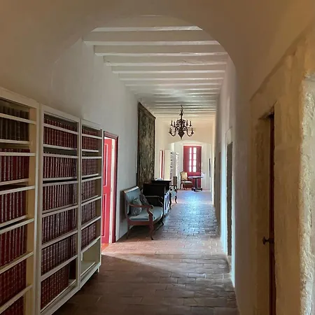 Frühstückspension Domaine Du Couvent De Saint Julien 3*