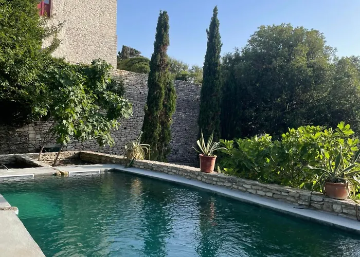 Domaine Du Couvent De Saint Julien Oda ve Kahvaltı 4*