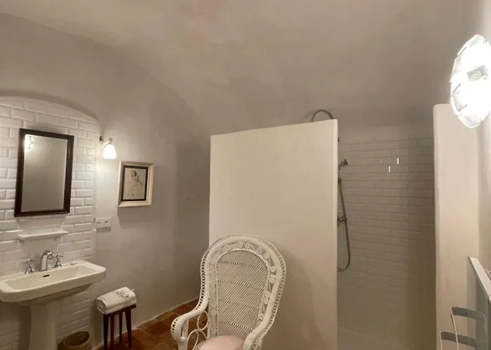 Domaine Du Couvent De Saint Julien 4*