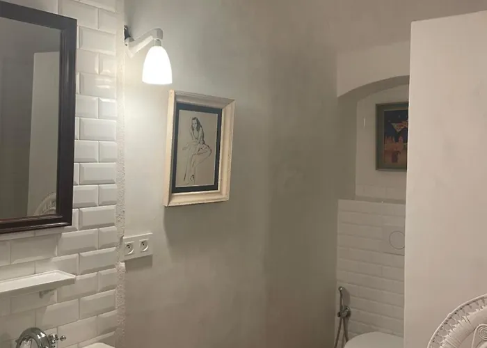 Oda ve Kahvaltı Domaine Du Couvent De Saint Julien 4*