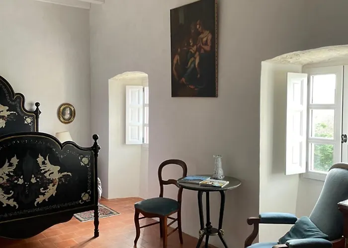 Oda ve Kahvaltı Domaine Du Couvent De Saint Julien 4*