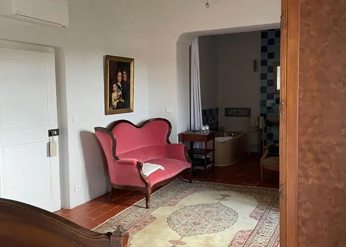 Oda ve Kahvaltı Domaine Du Couvent De Saint Julien